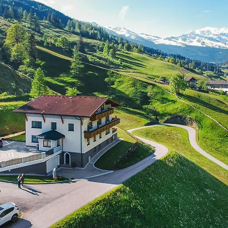 Mit Ausblick Rauris